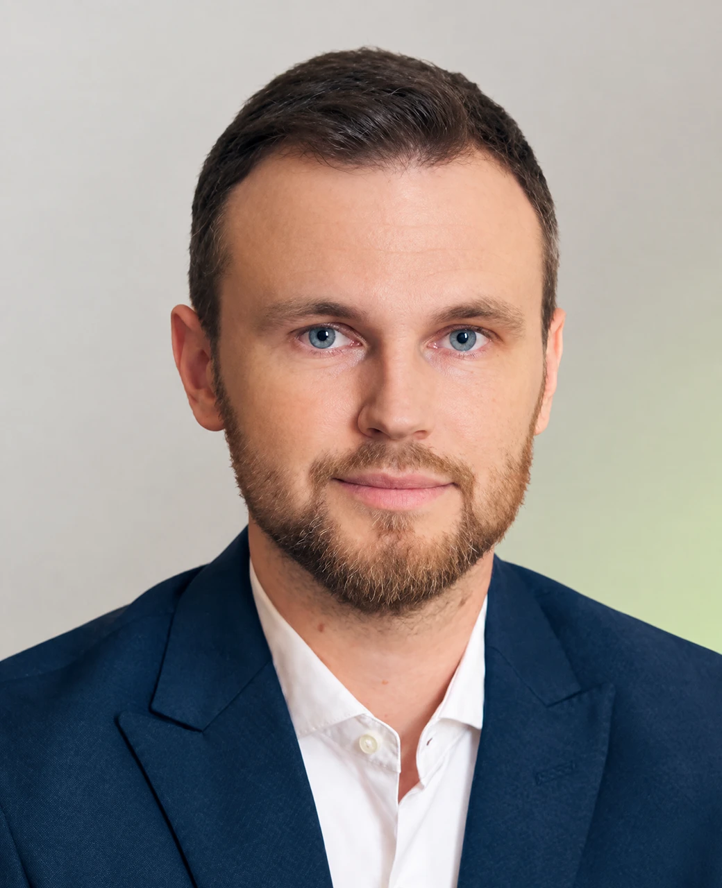 Artem Kontsevyenko, CFA